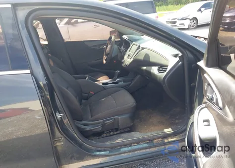 2018 Chevrolet Malibu Lt z USA, uszkodzony, nr VIN 1G1ZD5ST0JF145675